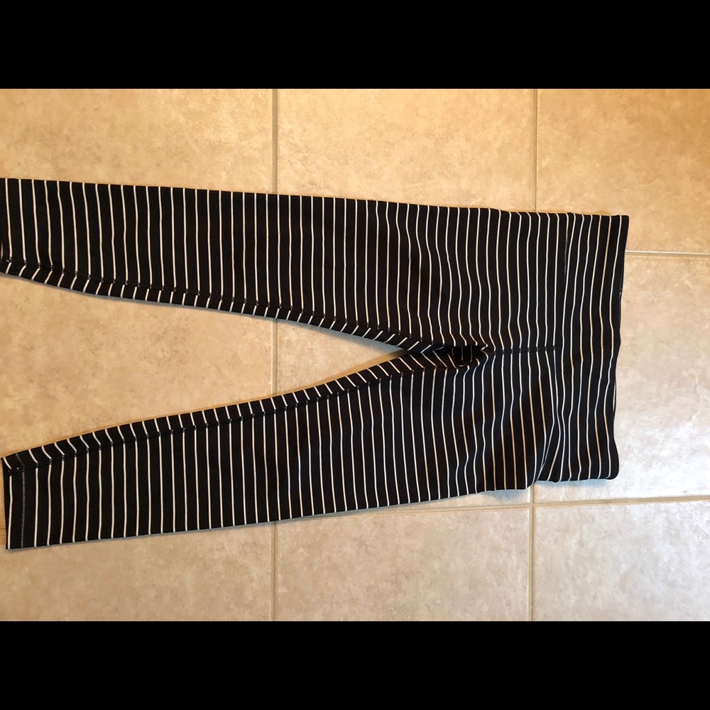 Gapfit striped 7/8 leggings